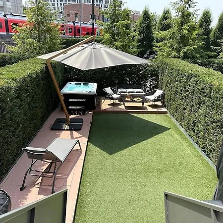公寓 Open Space - Garden & Jacuzzi - Self Check-in